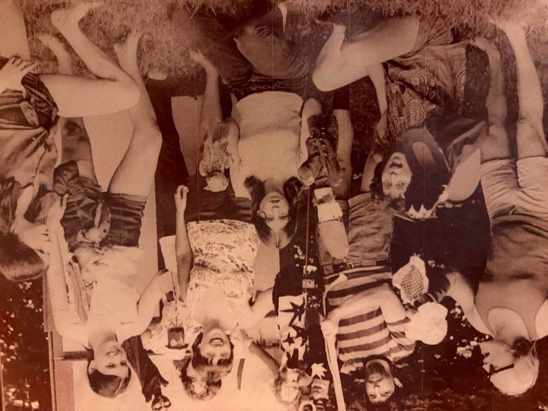 PUPPET CARAVAN by The Ausubel-Edelson Family